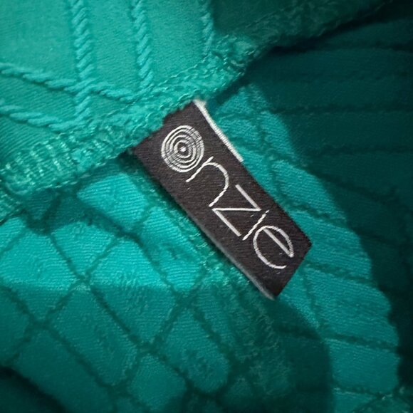 ONZIE WOMENS GREEN TEXTURED 2 PIECE LEGGINGS & SPORTS BRA M/L - Picture 8 of 12